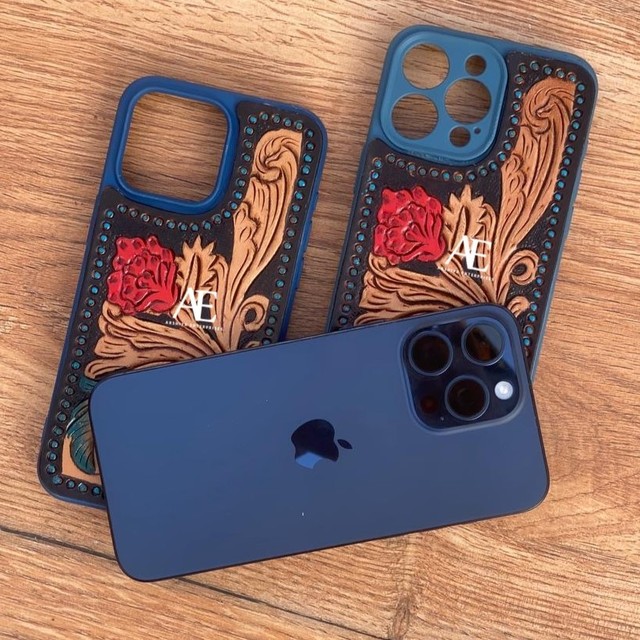 New Handmade Stylish Tooled Leather Phone Case Personalized Vintage Luxury High Quality Tooled Floral Case for IPhone 15 Pro Max