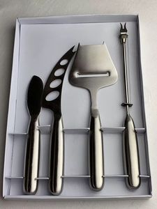 Juego de cuchillos para queso de acero inoxidable Premium con mango de madera perfecto para rebanar, esparcir, cortar y servir queso - Product Image 4