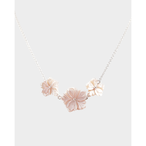 Collier Triple Fleur en Coquillage Plaqué Rhodium - Product Image 1