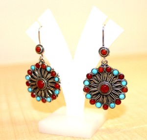 Boucles d'oreilles en argent sterling 925 naturelles fabriquées à la main en corail turquoise enveloppant des pierres de cristal de guérison forme ovale idée cadeau - Product Image 6