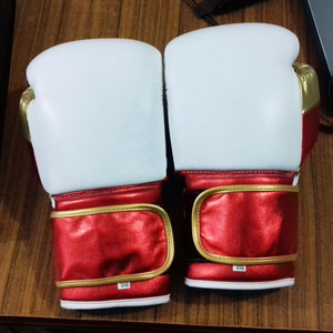 Gants de boxe professionnels en cuir PU, Logo personnalisé brillant de haute qualité - Product Image 6