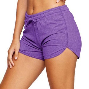 Pantalones de Yoga de cintura alta para mujer Pantalones cortos de gimnasio de cintura media con patrón sólido Venta caliente para deportes y uso en el gimnasio - Product Image 1