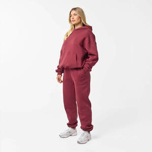 Ensemble de survêtement pour femmes de haute qualité, deux pièces, jogging, tenue de yoga, vêtements de fitness, fournisseur en gros, survêtement pour femmes personnalisable - Product Image 1
