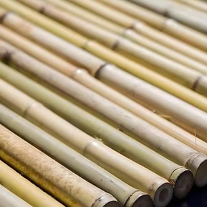 Postes de bambú natural duraderos, venta al por mayor de Vietnam, suministro de construcción a gran escala, marca VietnamCrafts, MOQ, 100 Uds., tamaño personalizable - Product Image 3