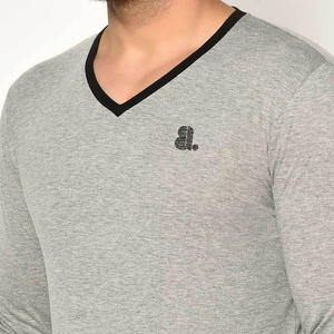 เสื้อยืดคอวีแขนยาวผู้ชายแฟชั่นใหม่ เสื้อยืดคอวีผ้าฝ้าย เสื้อยืดคอวีแขนยาวผู้ชายสกรีนโลโก้ได้ - Product Image 6