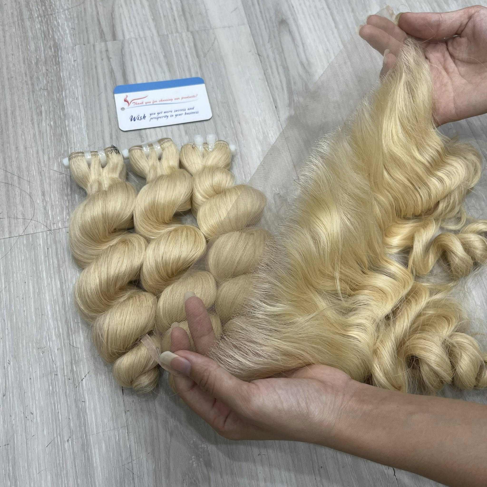 สีบลอนด์