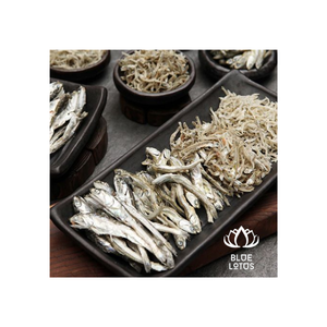 Petits poissons d'anchois séchés écologiques Chirimen sans tête Emballage de saison de haute qualité du Vietnam Séchage personnalisé - Product Image 1