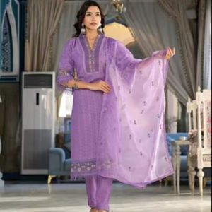 Mejor calidad nueva llegada diseñador Kurti para mujeres puro algodón Chikankari bordado y corte trabajo Kurti y pantalón con Dupatta - Product Image 1