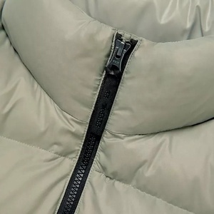 Chaqueta acolchada de invierno para hombre de la mejor calidad, moda promocional, cuello levantado brillante con cremallera ligera, abrigo de lona - Product Image 4