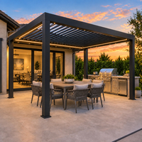 Pergola en aluminium pour l'extérieur avec lames motorisées et éclairage LED pour terrasse résidentielle, zone de repas et de divertissement