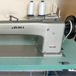 OFERTA: NUEVO STOCK 158-1 Máquina de Coser de Una Aguja con Brazo Largo de 30 cm y Pie de Arrastre + Soporte Eléctrico LG158 - Product Image 1