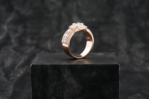 Vente chaude VVS Moissanite 925 Sterling ROSE Plaqué Or Bague Unisexe Idées Cadeaux De Fiançailles De Mariage dans Le Style HipHop - Product Image 3