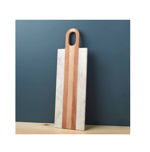 Planche à découper rectangulaire en bois et marbre avec poignée en bois, surface polie, plateau à fromage - Product Image 1