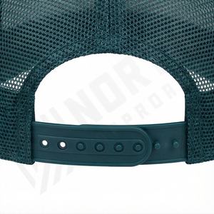 หมวกฮิปฮอปปีกแบนปรับได้ หมวกเบสบอลปักโลโก้ตามสั่ง สีสันสดใส แฟชั่น หมวกแก๊ปแบบ Snapback - Product Image 6