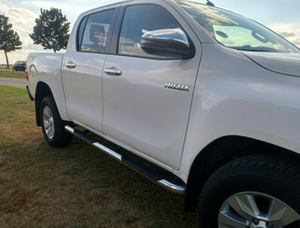 รถกระบะโตโยต้า ไฮลักซ์ ปี 2018 พวงมาลัยซ้าย สีขาว เครื่องยนต์เทอร์โบ เกียร์อัตโนมัติ เบาะหนัง หลังคาซันรูฟ ไฟหน้า LED - Product Image 3