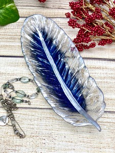 Elegant White Resin Tray with <b>Blue</b> <b>Feather</b> Shading Unique Handmade Tray for Home Display and Multipurpose Use From India - Product Image 5