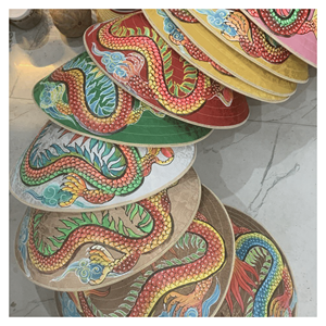Chapeau conique en feuilles de palmier naturelles en bambou pour les festivals, la décoration extérieure et les souvenirs de vente au détail, fabriqué au Vietnam - Product Image 6