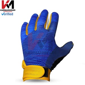 Gants de football personnalisés en gaélique avec grip en latex adhésif, respirants et légers pour adultes et jeunes - Product Image 5