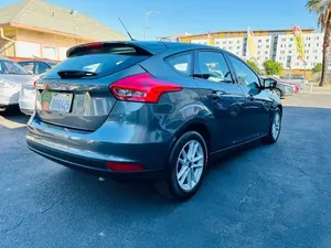 Ford Focus 2018 en parfait état - Product Image 3