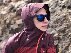 Personnaliser le style et la conception Streetwear Polyester Softshell imperméable Sports de plein air course coupe-vent veste de pluie pour hommes - Product Image 4
