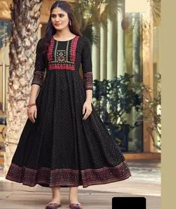印度和巴基斯坦风格的长印花礼服风格的人造丝Kurtis休闲服装和女性日常穿着Kurtis礼服