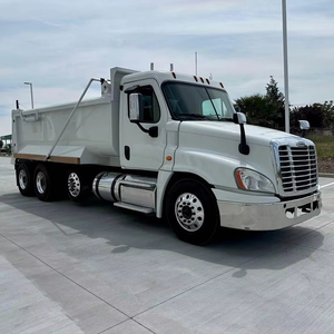 Camion benne Freightliner Cascadia d'occasion entièrement équipé, véhicule poids lourd classe 8, à vendre - Product Image 2