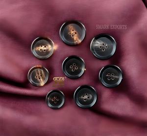 Boutons de chemise en corne de buffle pour hommes Boutons noirs légers à 4 trous Idéal pour les chemises habillées et la décoration de vêtements de qualité supérieure - Product Image 2