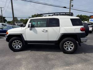 Precio bajo, Toyota FJ Cruiser 2014, auto usado en venta - Product Image 4
