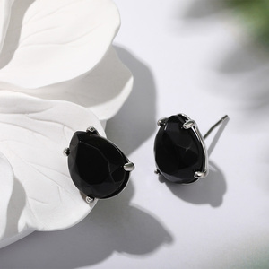 Pendientes de Moda Jeulia New Beginnings con Forma de Pera y Ágata Negra Natural - Product Image 4