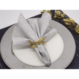 Vaisselle en gros Rond de serviette Rond de serviette en métal doré vintage pour la maison Fournitures de restaurant d'hôtel au prix le moins cher - Product Image 1