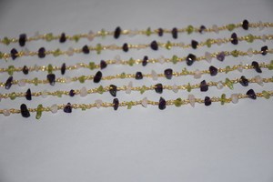 Más vendidos hermosa Cadena de Rosario de cuentas de virutas sin cortar Rosa peridoto púrpura natural. Cadena de cuentas chapada en oro para la fabricación de joyas - Product Image 3