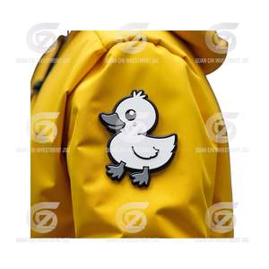 พวงกุญแจพีวีซีแบบกำหนดเอง | ป้ายโลโก้ยางนุ่มสำหรับแบรนด์และโปรโมชั่น - Product Image 2