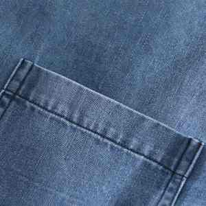 Camisas de mezclilla personalizadas al por mayor de alta calidad, nuevo diseño, a rayas, con múltiples bolsillos y manga larga para hombre. - Product Image 3