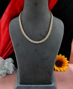 Cadena de cuello elegante antideslustre, desgaste duradero y de larga duración sin perder su brillo, eslabones finos y pulidos, perfectos para el uso diario - Product Image 2