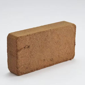 La briquette Cocopeat pour les plantations favorise la santé des plantes et l'agriculture Écologique et meilleur pour les producteurs - Product Image 1