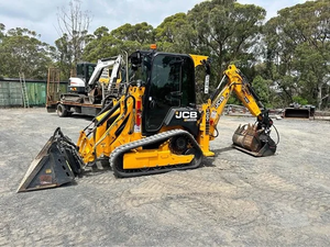 Chargeuse-pelleteuse compacte JCB 1CX, mini-chargeuse frontale avec excavateur arrière, moteur diesel, moment de charge élevé pour la construction et l'agriculture - Product Image 5
