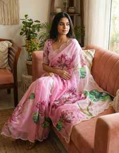 Collection de saris indiens en soie Teby pure et douce pour femmes, avec bordure lourde brodée à la main et ornée de perles, en stock - Product Image 1