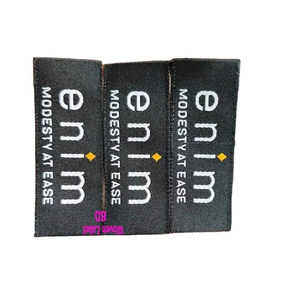 ป้ายผ้าซาตินแบบเย็บติดสำหรับเสื้อยืด ป้ายทอสำหรับเสื้อผ้า คุณภาพสูง รูปทรงตามสั่ง พร้อมหมายเลขรุ่น - Product Image 2