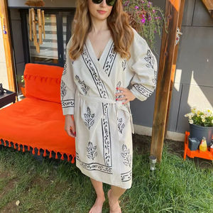 Kimono de algodón pintado a mano Boho Block Print Kaftan - Product Image 1