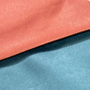 Tissu cristal satiné 100% polyester de qualité supérieure | Matériau résistant aux rides pour chemises, robes et vêtements de nuit - Product Image 1