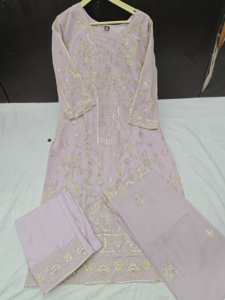 Nouvel arrivage de vêtements ethniques qualité supérieure à la mode en fausse georgette avec broderie lourde costume Salwar fabricant de mode pour femme - Product Image 6