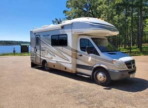 Autocaravana de Lujo a Precio de Fábrica, Vehículo Recreativo Móvil para Viajes Familiares, Campamentos al Aire Libre, Vacaciones, Gran Oferta en Existencia - Product Image 5