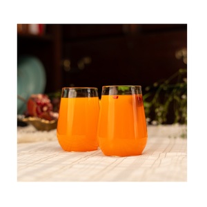 Vaso decorativo elegante con logotipo personalizado Everyday Ware Twist Juice para restaurantes y hogares hecho a mano en la India - Product Image 1