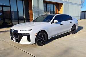 BMW I7 XDRIVE60 2023 IMPECABLE, LISTO PARA ENVIAR - Product Image 2