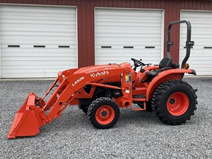 Kubota L2502HST 25HP <b>Wheel</b> Tractor 4WD for <b>Small</b> Farms Used with Low Hours - Product Image 2