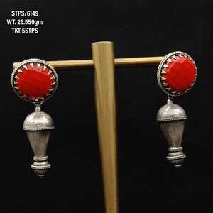 Boucles d'oreilles en argent Tribal fait à la main, bijoux ronds en onyx rouge, Vintage en argent Sterling noir oxydé pour femmes - Product Image 1