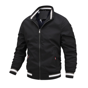 เสื้อแจ็คเก็ตกันลมสำหรับผู้ชายเสื้อแจ็คเก็ตระบายอากาศสีเขียว - Product Image 1