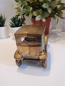 Modelo de coche de Metal de estilo Vintage, vehículo antiguo coleccionable, adorno decorativo hecho a mano, figurita de coche de Metal para decoración del hogar - Product Image 5