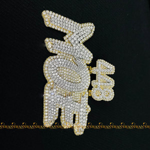 Unisex 10K oro amarillo Moissanite diamantes colgante y encanto increíble estilo Hip Hop totalmente helado VVS claridad regalo para todas las ocasiones - Product Image 2