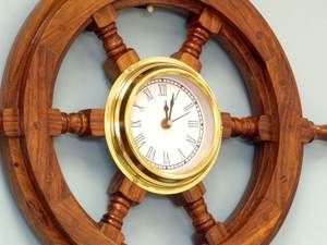 Wood and Brass <b>Ship</b> <b>Wheel</b> Clock Decorative <b>Ship</b> Steering <b>Wheel</b> Nautical Home Decorating from india manufacturer - Product Image 2